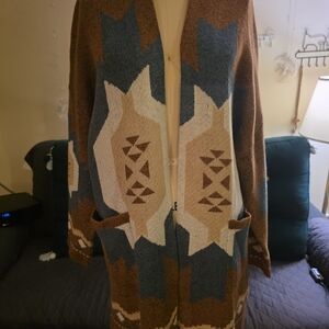 Forever 21 Womens Axtec Print Cardigan